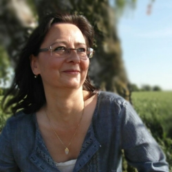 Katharina Doms - Heilerin, Spirituelle Begleiterin, Märchenerzählerin